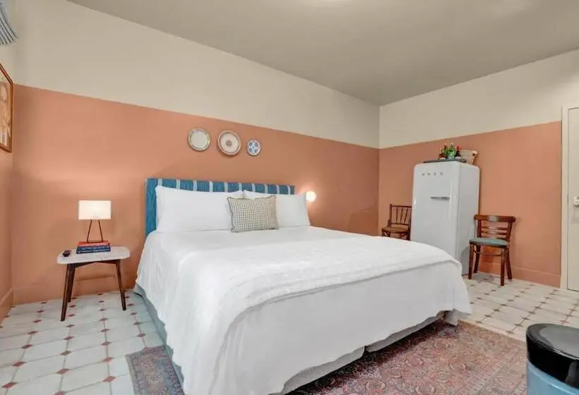 身障者適用キングサイズベッドルーム, Trouvail Miami Beach