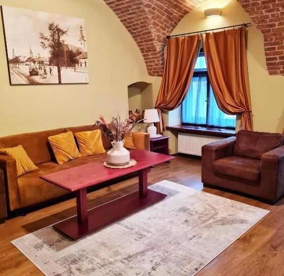 דירת חדר, Penzión Pod Kláštorom