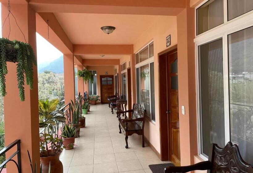 اتاق راحتی سه تخته, Villas Jabel Tinamit