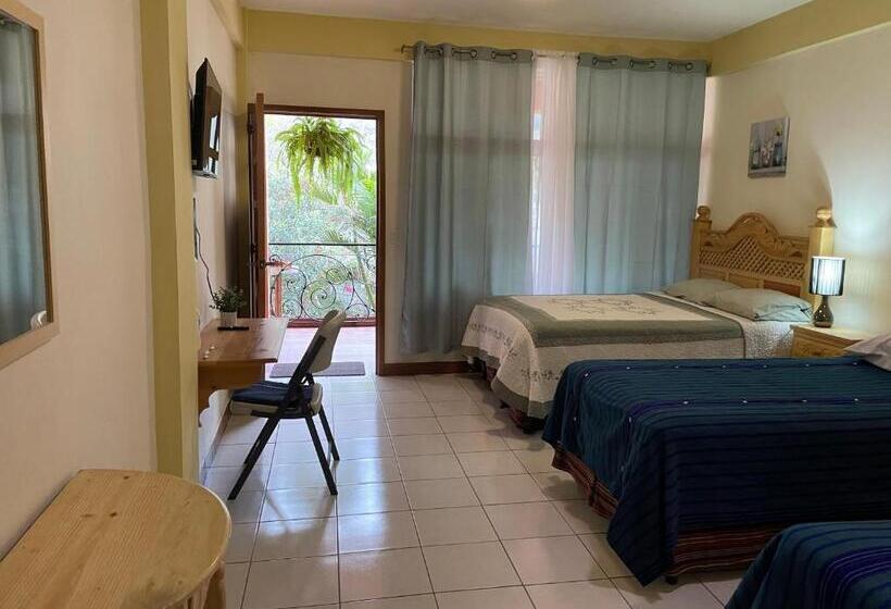 اتاق راحتی سه تخته, Villas Jabel Tinamit