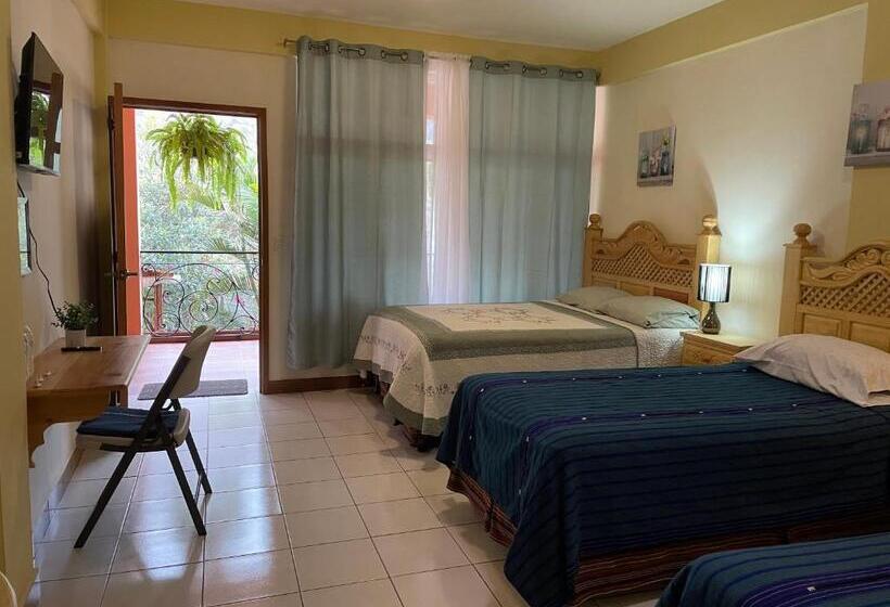 اتاق راحتی سه تخته, Villas Jabel Tinamit