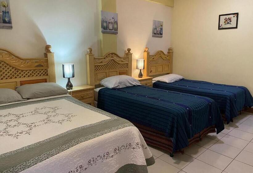 اتاق راحتی سه تخته, Villas Jabel Tinamit