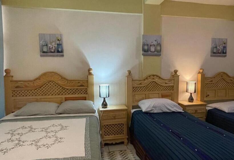 اتاق راحتی سه تخته, Villas Jabel Tinamit