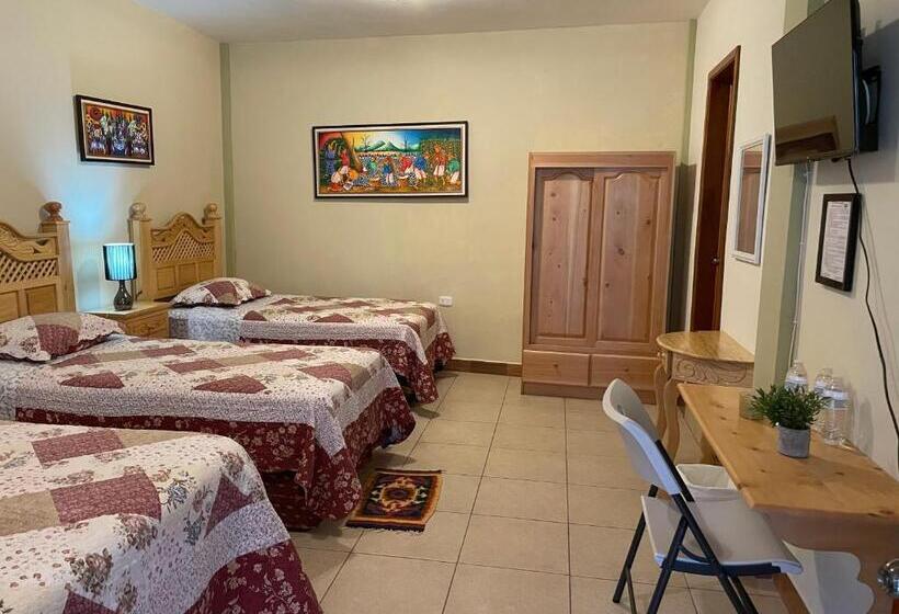 اتاق راحتی سه تخته, Villas Jabel Tinamit