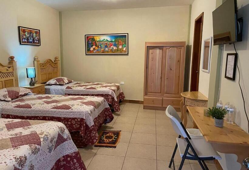 اتاق راحتی سه تخته, Villas Jabel Tinamit