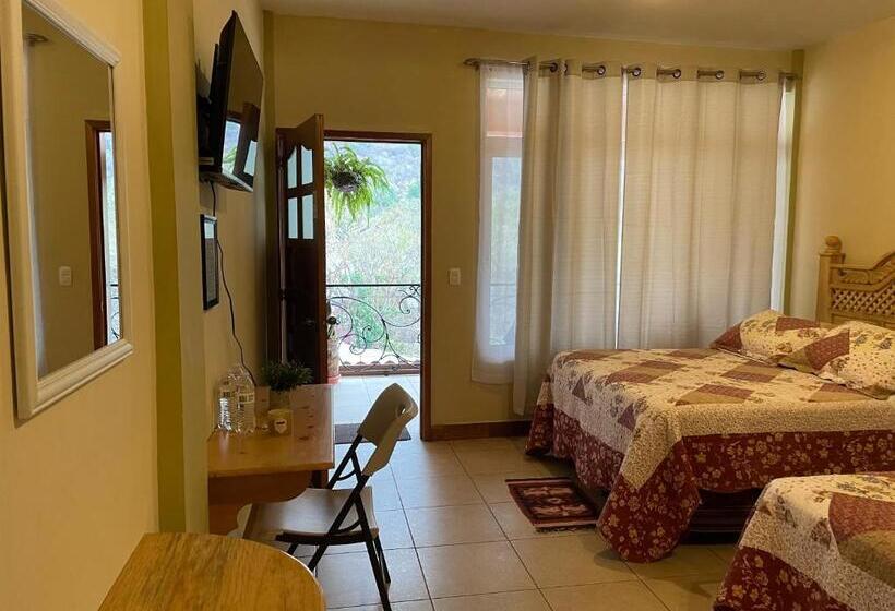 اتاق راحتی سه تخته, Villas Jabel Tinamit