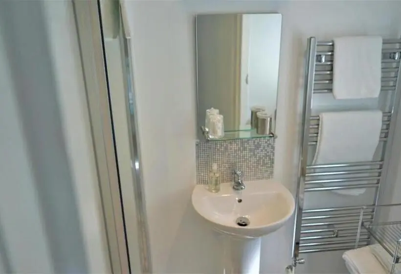 Perhehuone, Lundie View B & B