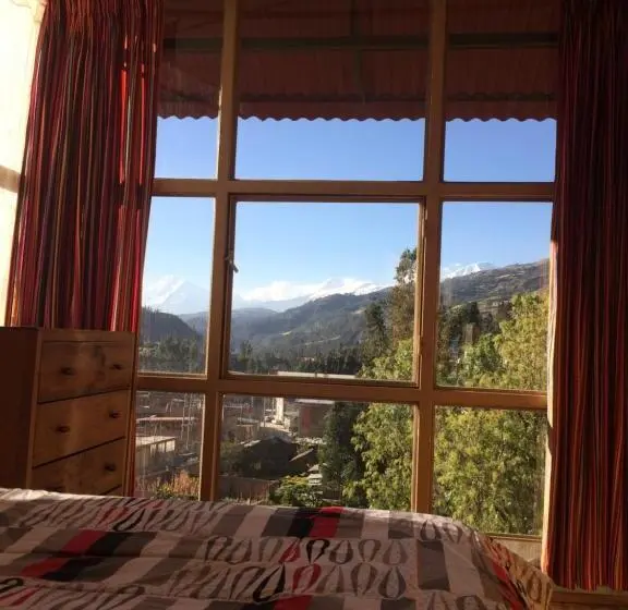 اتاق استاندارد با چشم‌انداز کوهستان, Eco Hotel Banderas