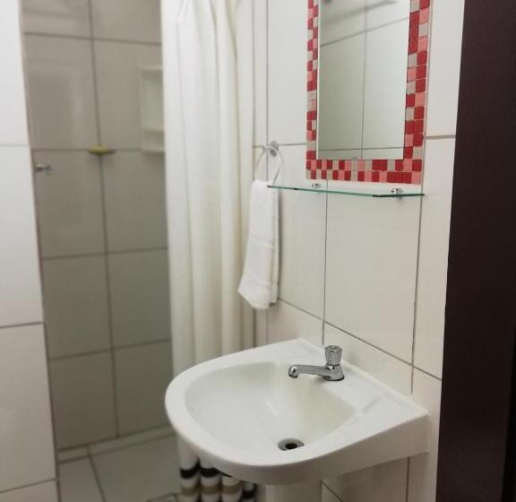 带花园景观的标准三人间, Pousada Bem Querer