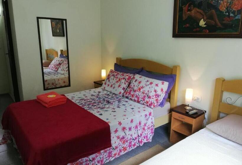 带花园景观的标准三人间, Pousada Bem Querer