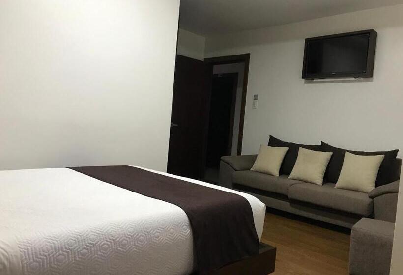 Люкс, Hostal Camil