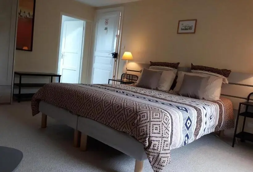 Standard Room, Mirabelle