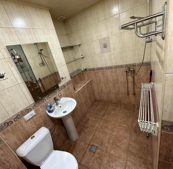 اتاق خانوادگی با سرویس بهداشتی مشترک, Popock City Center