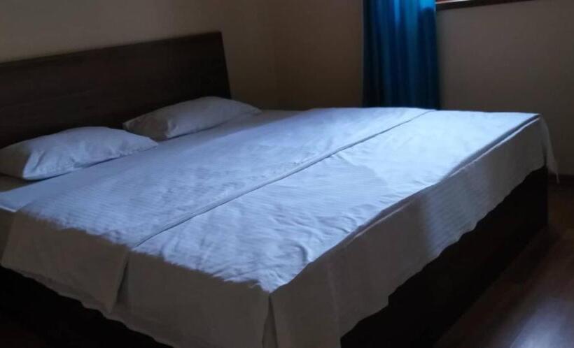 اتاق اکونومی, Popock City Center