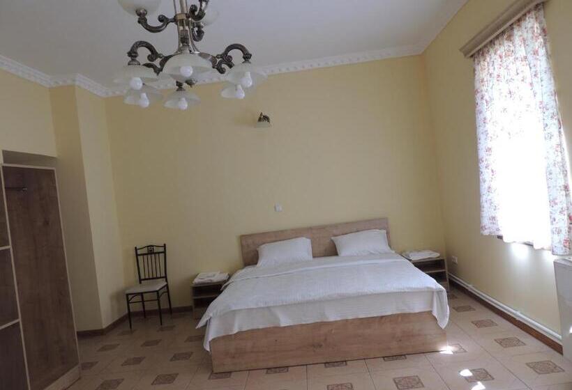 اتاق خانوادگی, Popock City Center