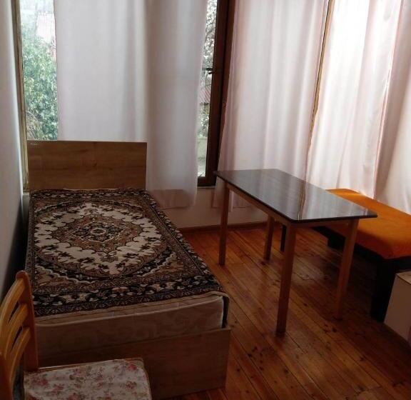 اتاق لوکس با بالکن, Popock City Center