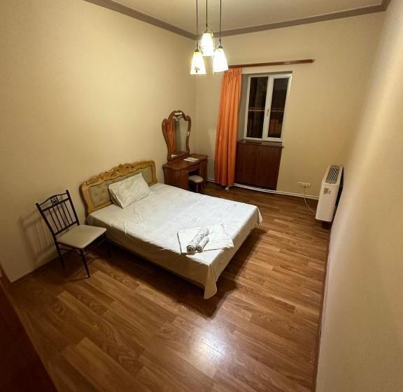 اتاق اکونومی, Popock City Center