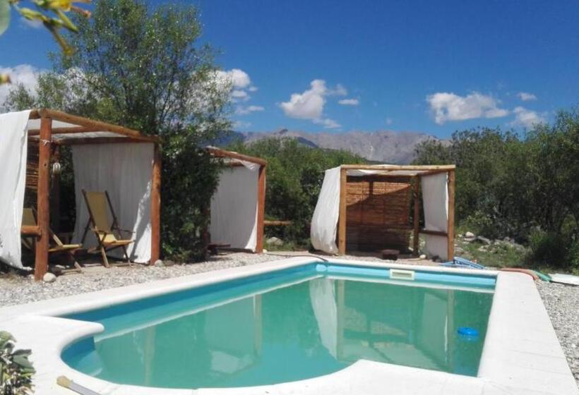 جناح مزود بجاكوزى, Refugio: El Llamado