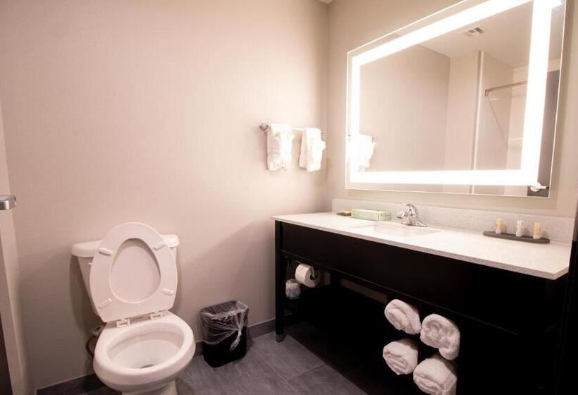 スーペリアールーム, Pryor