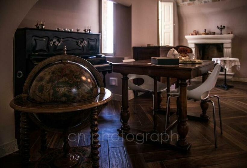 سوئیت با تخت بزرگ, La Dimora Del Falconiere   Luxury Suites