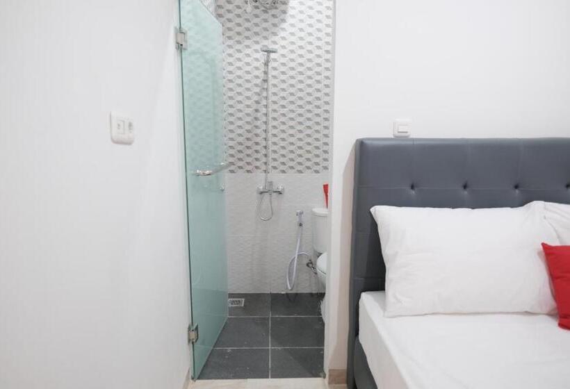Номер Стандарт, Reddoorz Near Taman Palem
