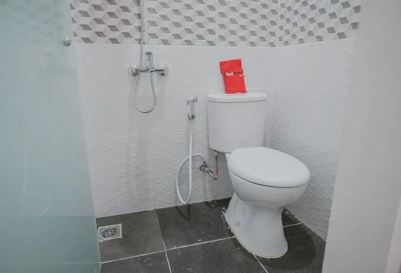 スタンダードルーム, Reddoorz Near Taman Palem