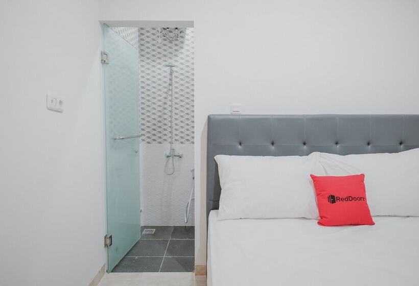 标准间, Reddoorz Near Taman Palem
