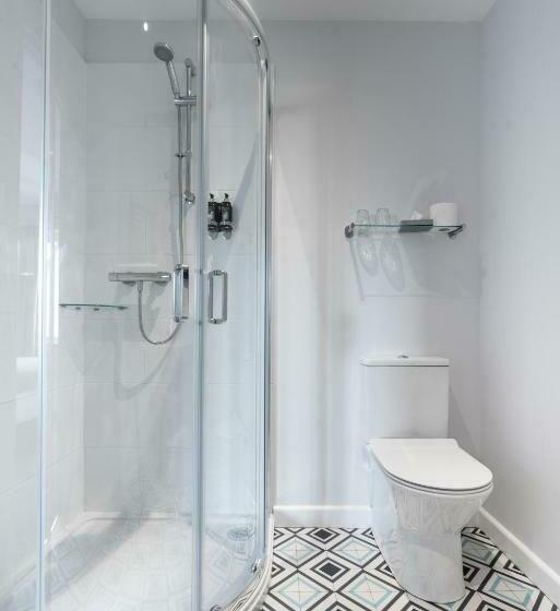 اتاق استاندارد با تخت بزرگ, Ty Ffynnon B&b