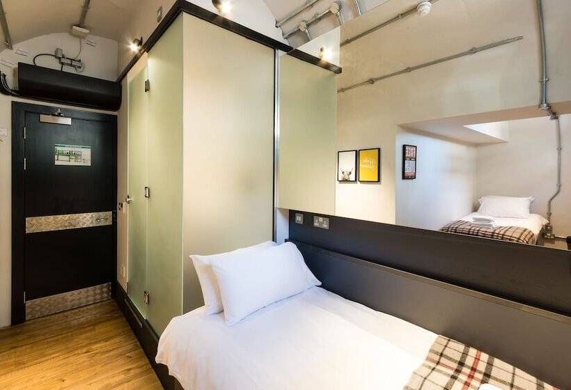 اتاق استاندارد, Code Pod – The Court  Edinburgh