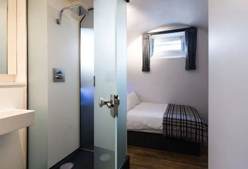 اتاق استاندارد, Code Pod – The Court  Edinburgh