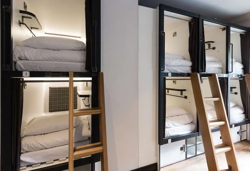 تختخواب در اتاق مشترک, Code Pod – The Court  Edinburgh