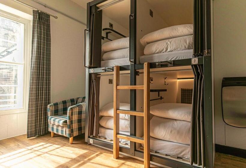 تختخواب در اتاق مشترک, Code Pod – The Court  Edinburgh