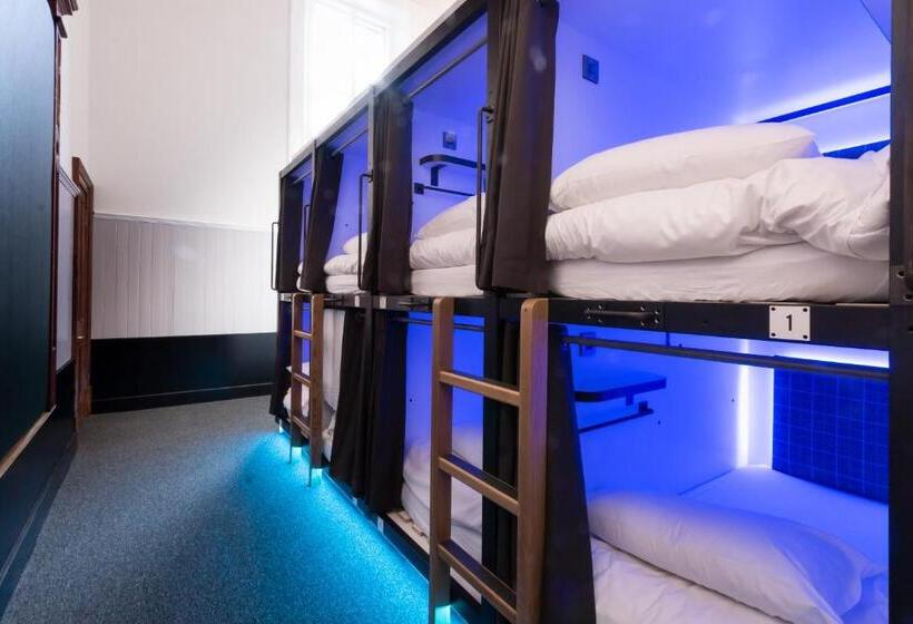 共用房间的床, Code Pod – The Court  Edinburgh
