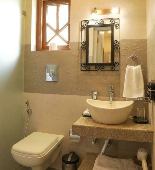 Quarto Estandar, The Mandeville