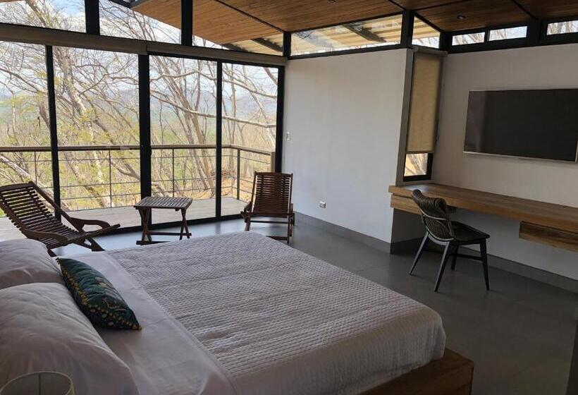 可观山景的小型套房, Pacific Kalokairi  Adults Only