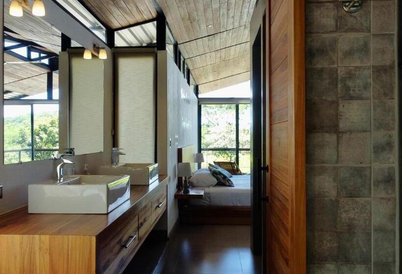 可观山景的小型套房, Pacific Kalokairi  Adults Only