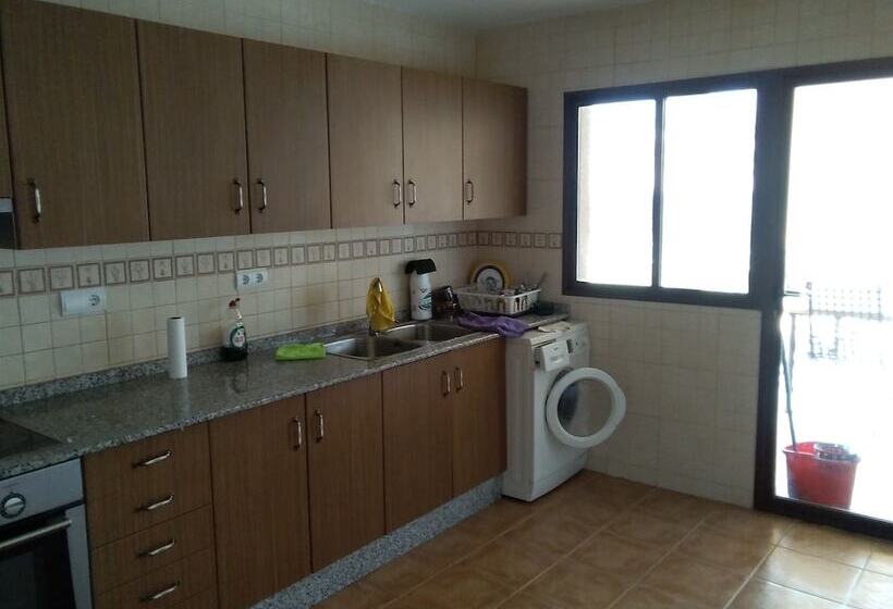 غرفة قياسية ثلاثية حمام مشترك, Casa Rural Albergue Fuente Bellido   Hostel