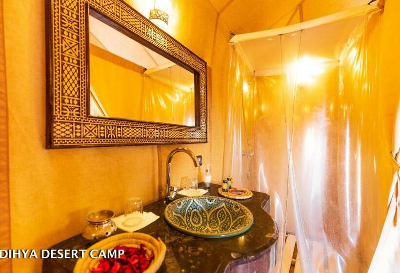 اتاق لوکس با تخت بزرگ, Dihya Desert Camp
