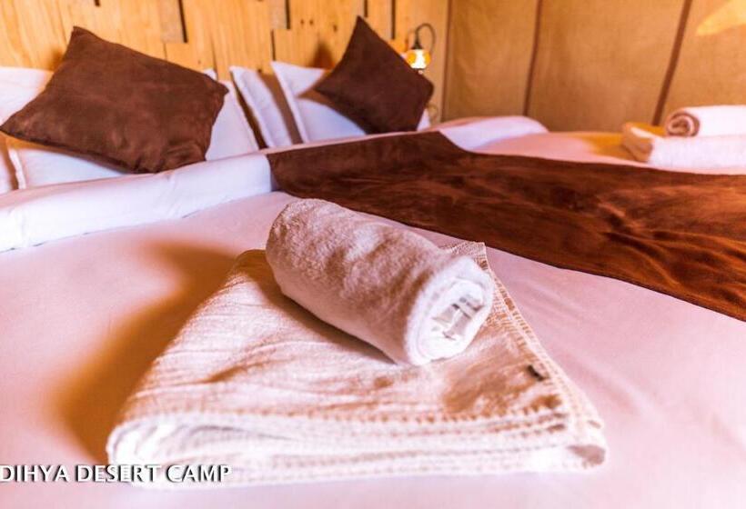 اتاق لوکس با تخت بزرگ, Dihya Desert Camp