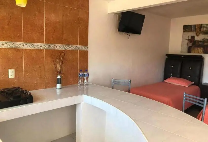 デラックスルーム, Las Fuentes