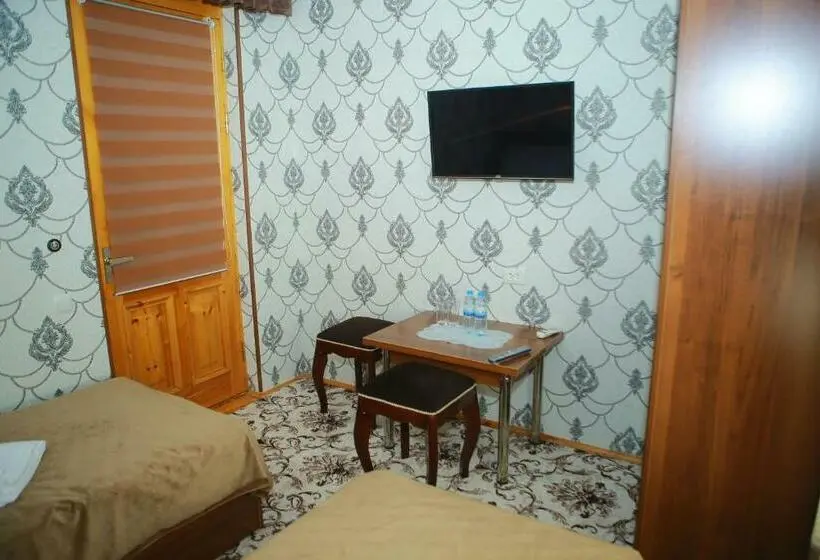 Quarto Estandar, Xum Don