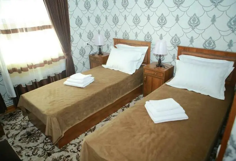 Quarto Estandar, Xum Don