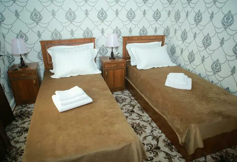 Quarto Estandar, Xum Don