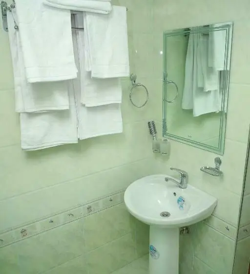 Quarto Estandar, Xum Don