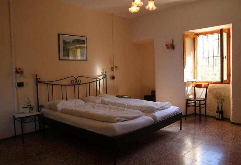 Номер Стандарт с Балконом, Casa Re   B&b E Vino A Montabone