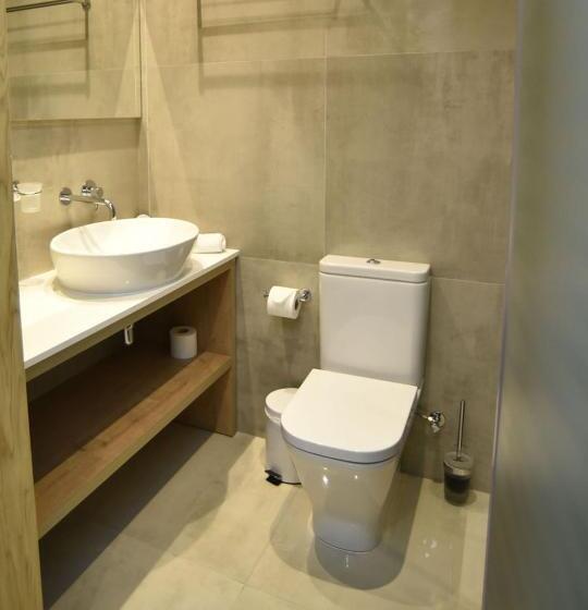 Standard Room with Balcony Side Sea View, Hai