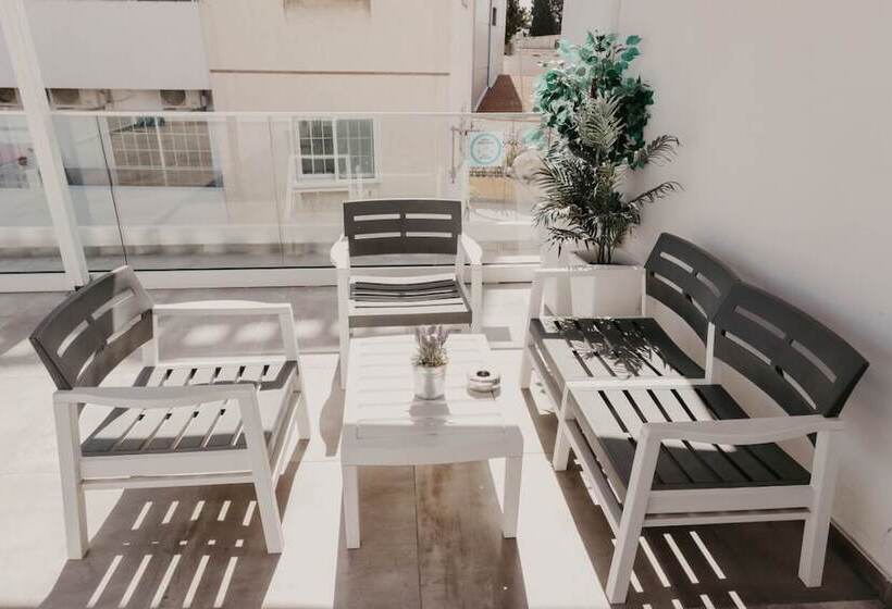 اتاق استاندارد سه تخته با چشم‌انداز, Hai