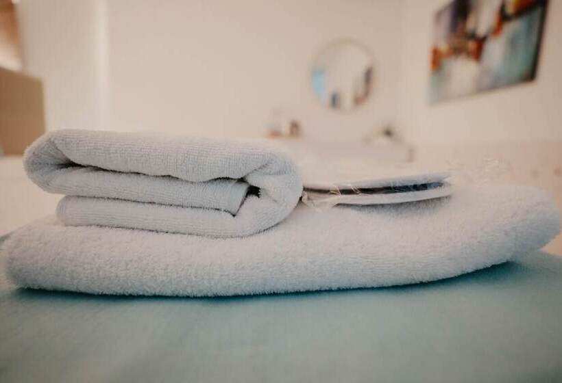 اتاق استاندارد سه تخته با چشم‌انداز, Hai