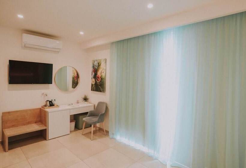 Standard Room with Balcony Side Sea View, Hai