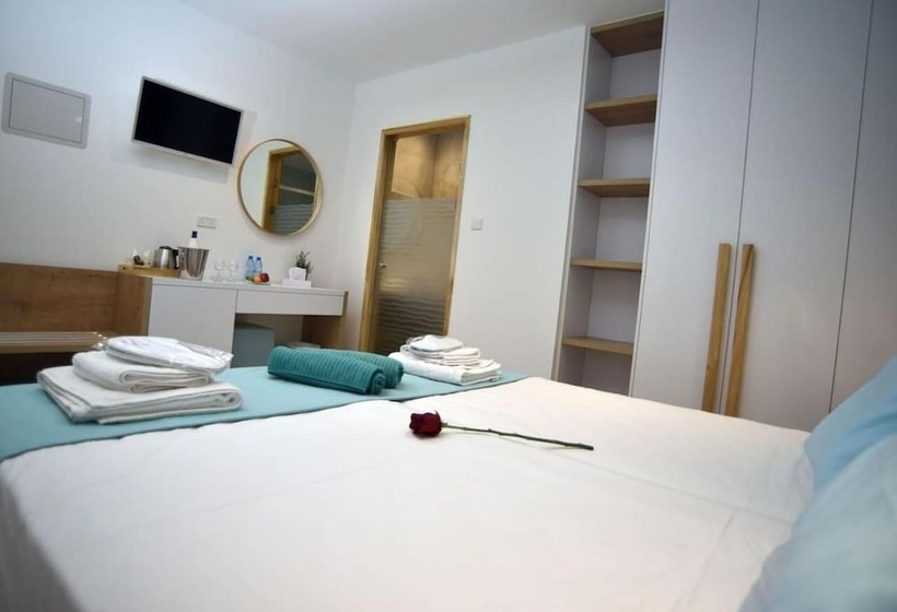 Standard Room with Balcony Side Sea View, Hai